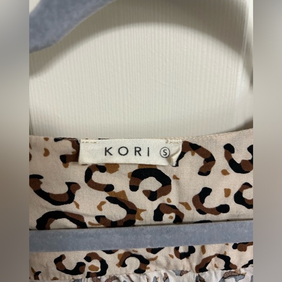 Kori America Bodysuit Cream Black Cheetah Print Small - Picture 3 of 5